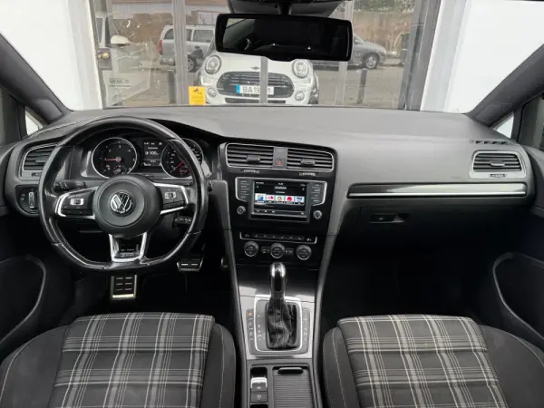 Volkswagen Golf 2.0 TDi GTD DSG 14