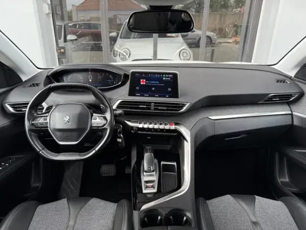 Peugeot 5008 1.5 BlueHDi Allure EAT8 17