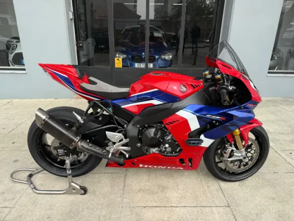 Honda CBR Outro 6