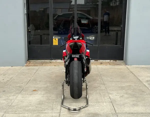 Honda CBR Outro 12