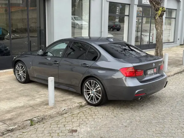 BMW 320 d Auto Pack M 9