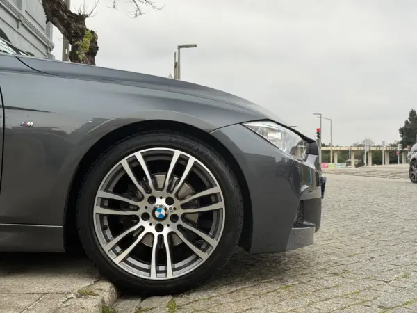 BMW 320 d Auto Pack M 11