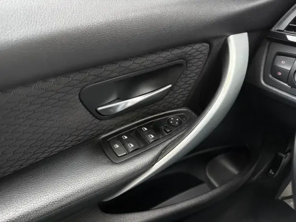 BMW 320 d Auto Pack M 24