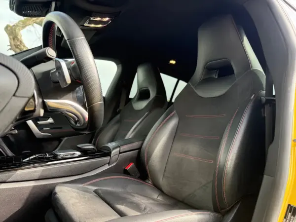 Mercedes-Benz CLA 250 e Shooting Brake AMG Line 14