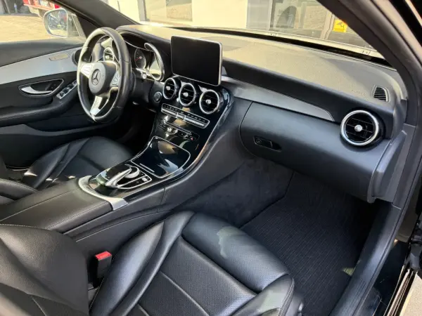Mercedes-Benz C 180 d AMG Line Aut. 17