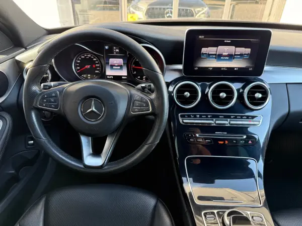 Mercedes-Benz C 180 d AMG Line Aut. 18