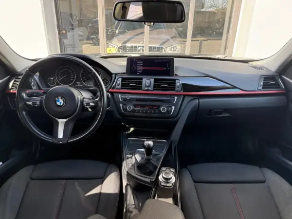 BMW 320 d Pack M 15