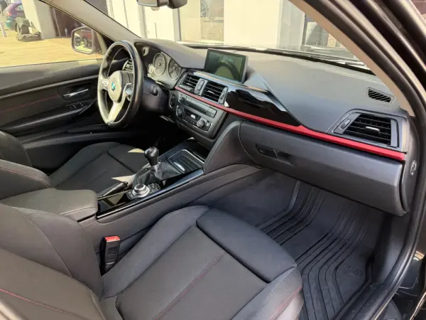 BMW 320 d Pack M 17