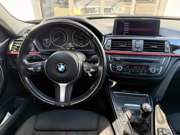 BMW 320 d Pack M 18