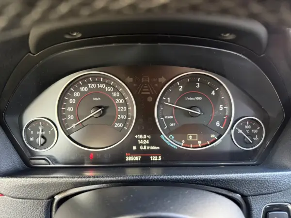 BMW 320 d Pack M 19