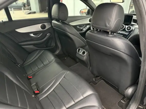 Mercedes-Benz C 220 d Station 9G-TRONIC AMG Line 17