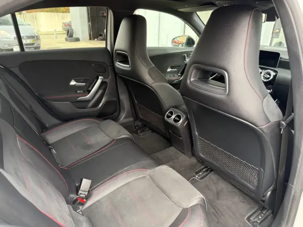 Mercedes-Benz A 180 d AMG Line Aut. 18