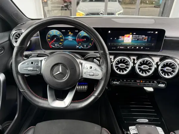 Mercedes-Benz A 180 d AMG Line Aut. 20