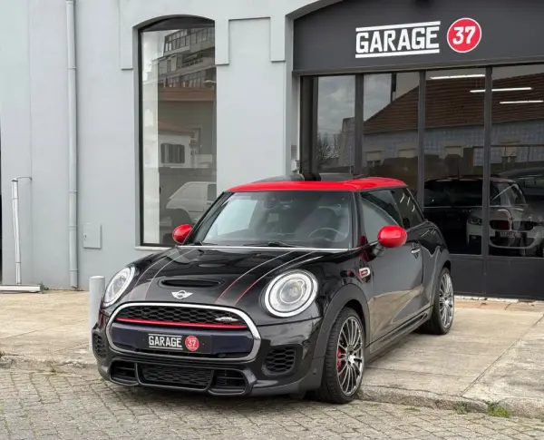 MINI 3 Portas John Cooper Works 3