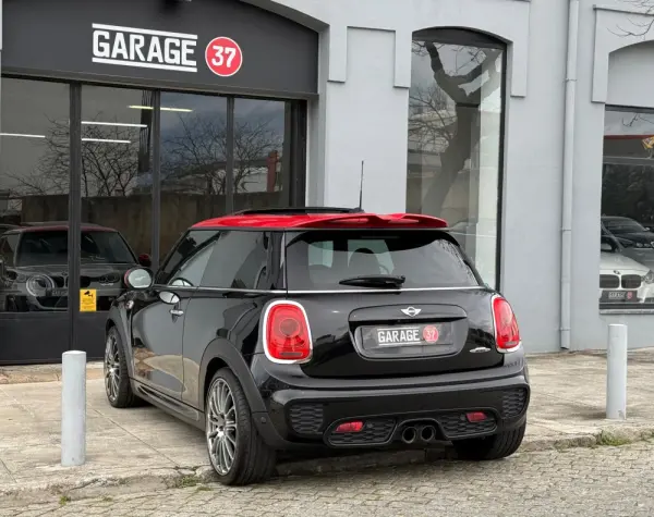 MINI 3 Portas John Cooper Works 6