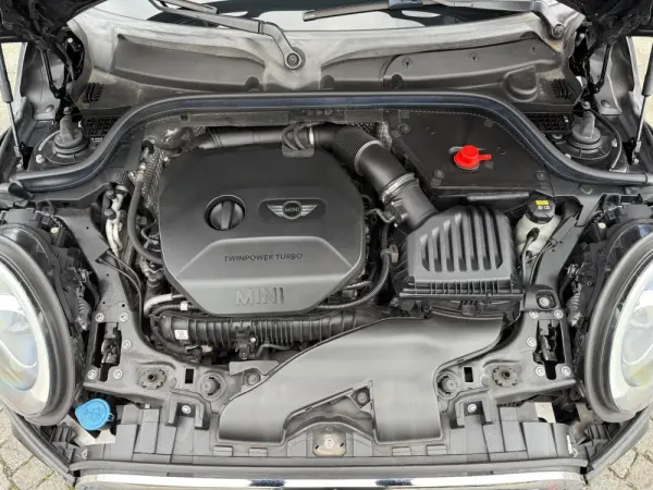 MINI 3 Portas John Cooper Works 34