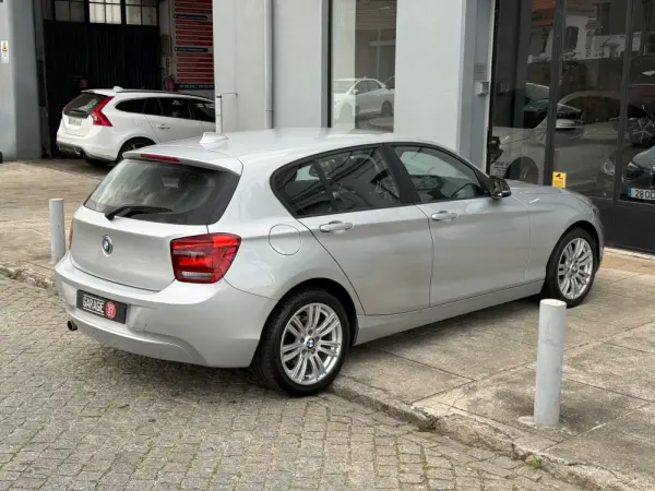 BMW 118 d Sport Line 10