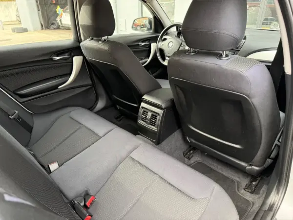 BMW 118 d Sport Line 16