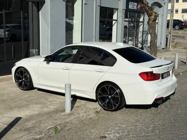 BMW 320 d Auto Pack M 9