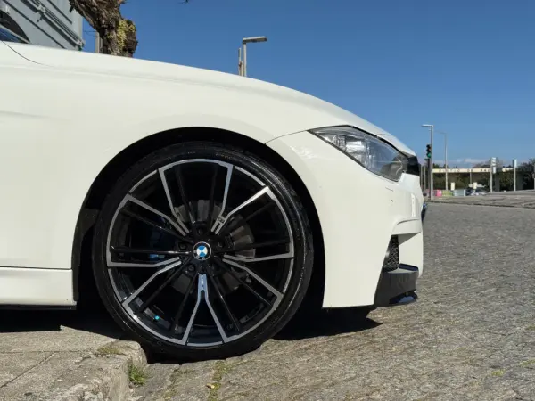 BMW 320 d Auto Pack M 11