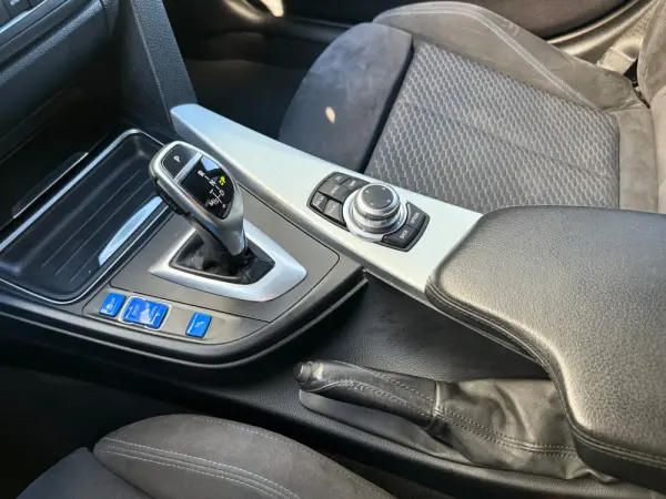 BMW 320 d Auto Pack M 23