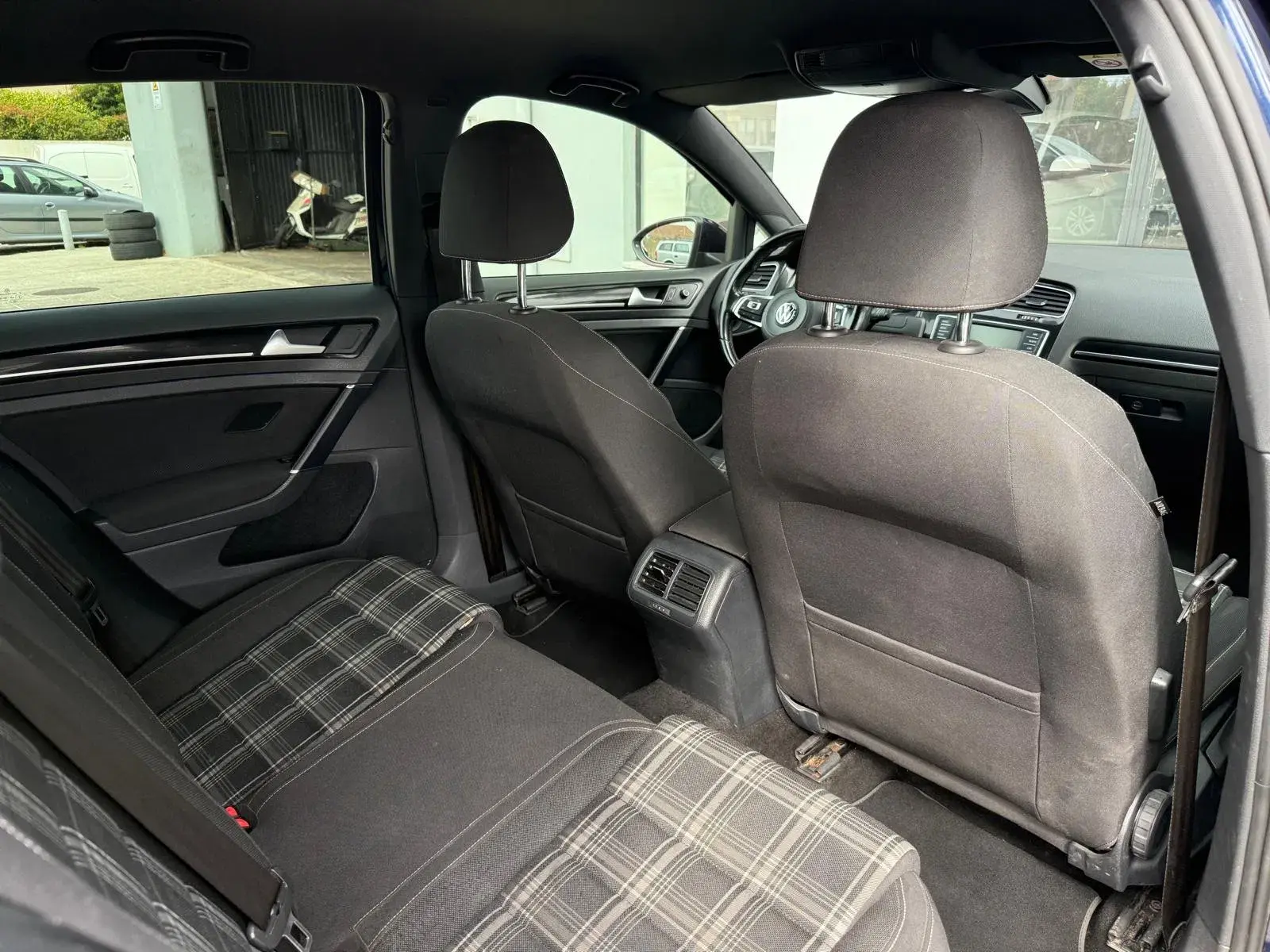 Volkswagen Golf 2.0 TDi GTD DSG 15