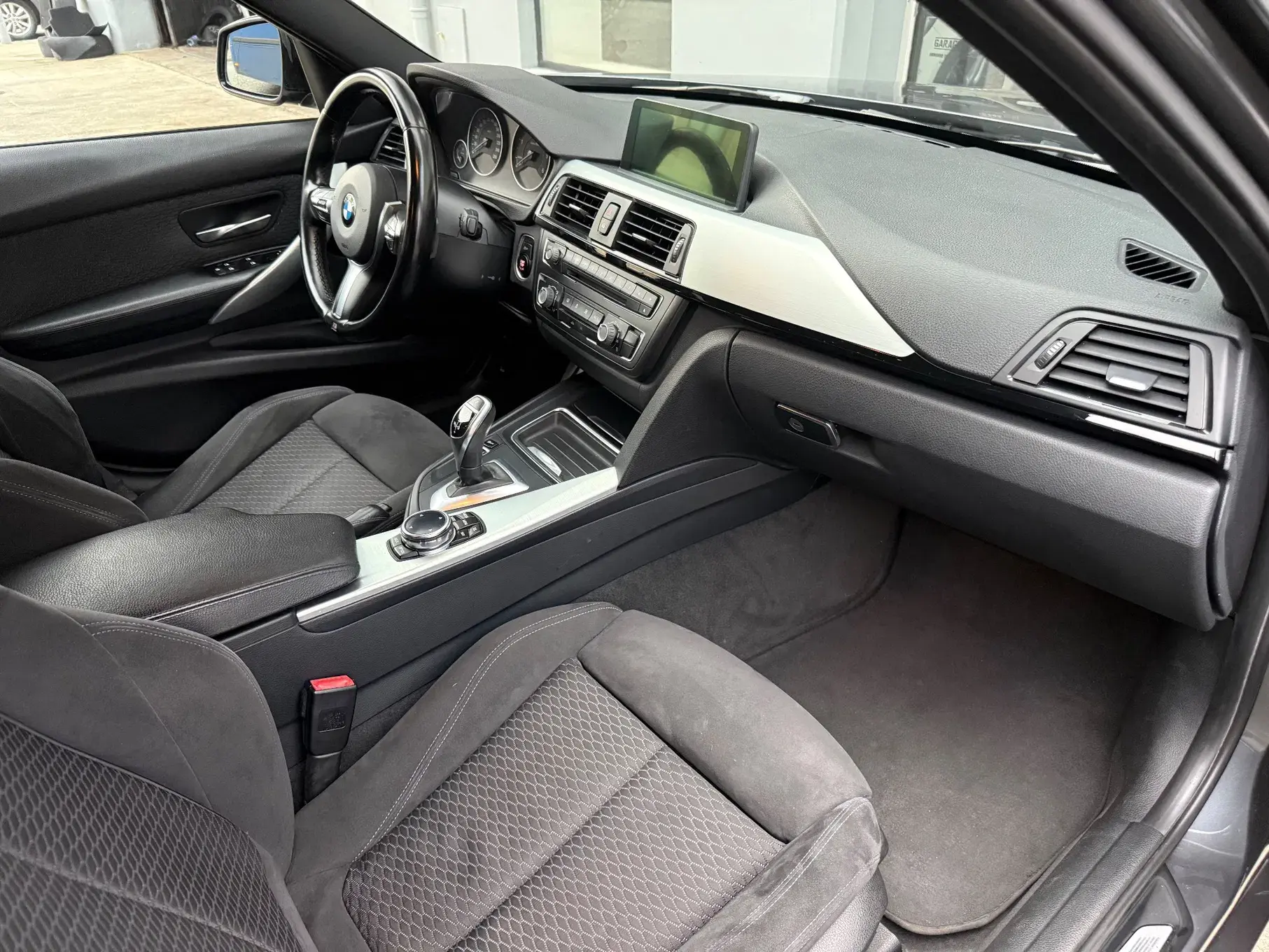 BMW 320 d Auto Pack M 17