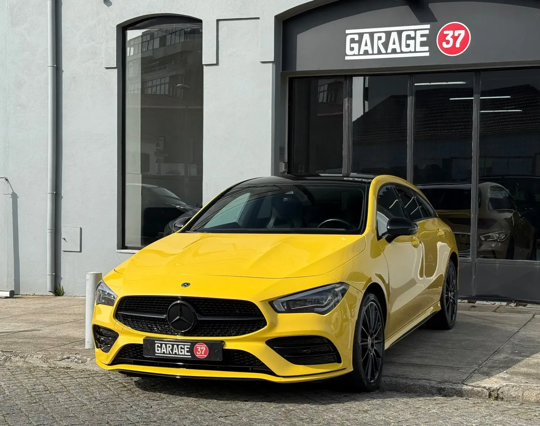 Mercedes-Benz CLA 250 e Shooting Brake AMG Line 3