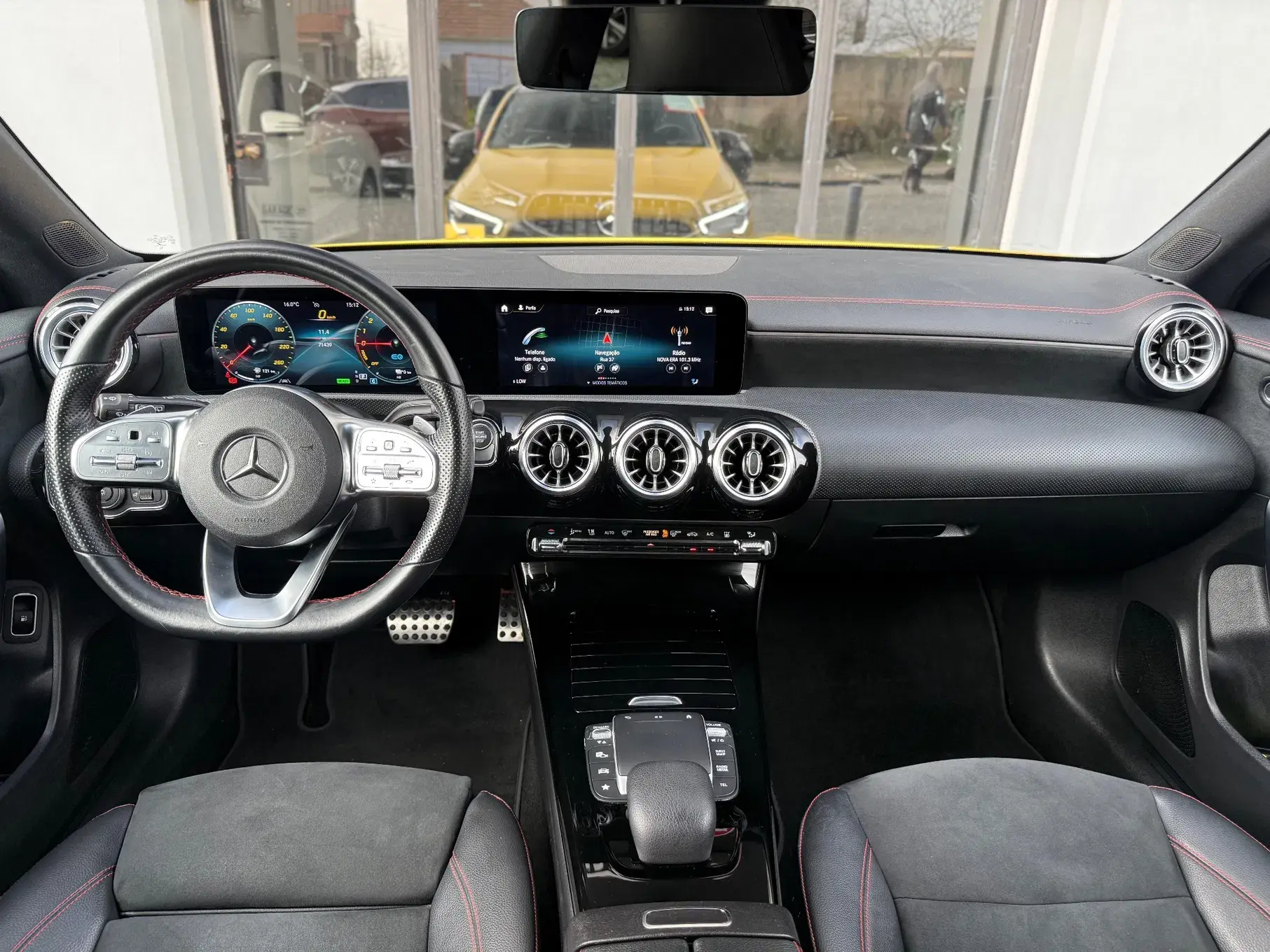 Mercedes-Benz CLA 250 e Shooting Brake AMG Line 15