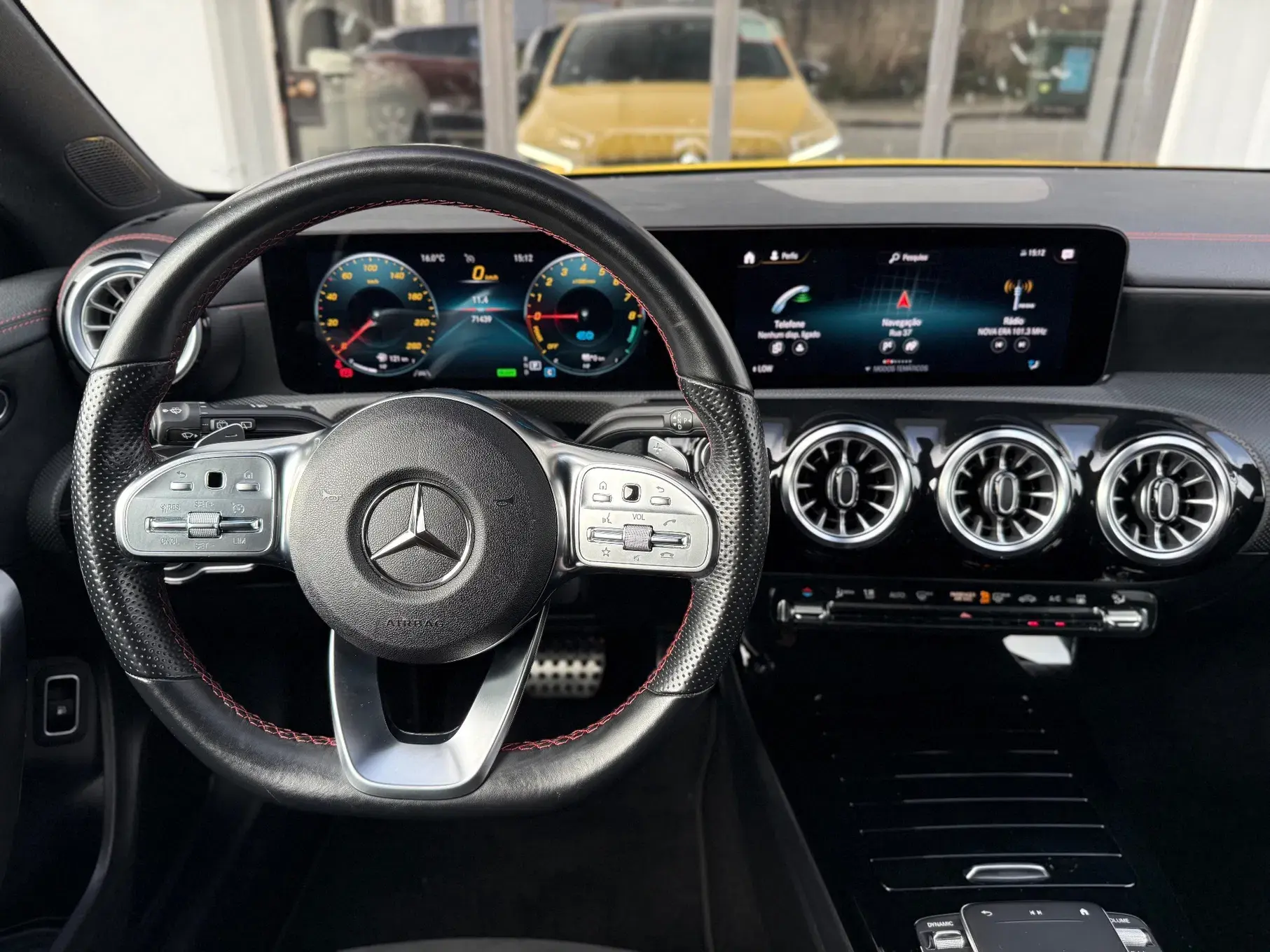 Mercedes-Benz CLA 250 e Shooting Brake AMG Line 18