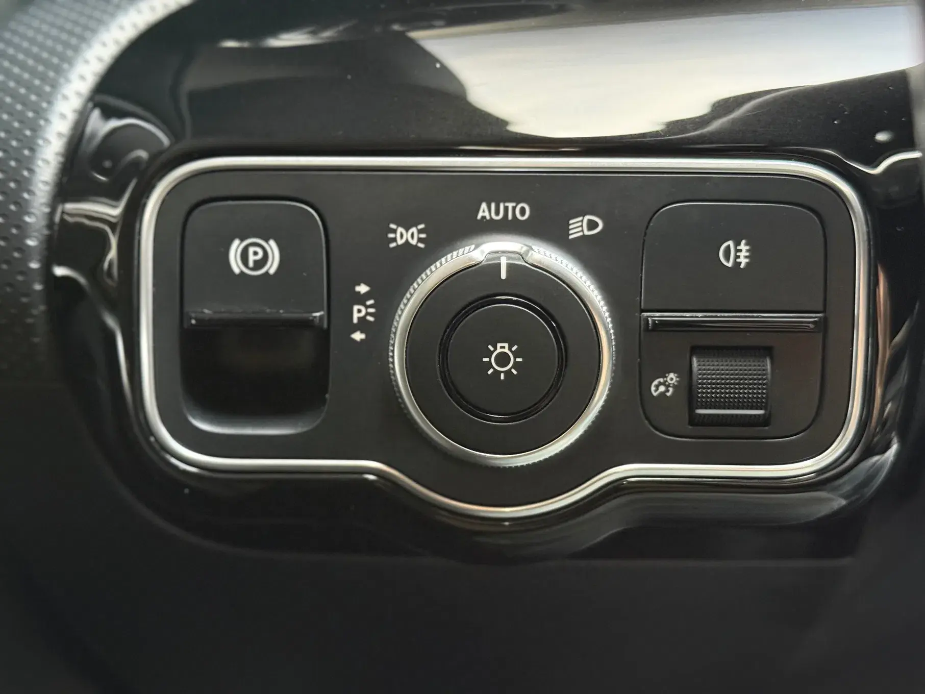 Mercedes-Benz CLA 250 e Shooting Brake AMG Line 26