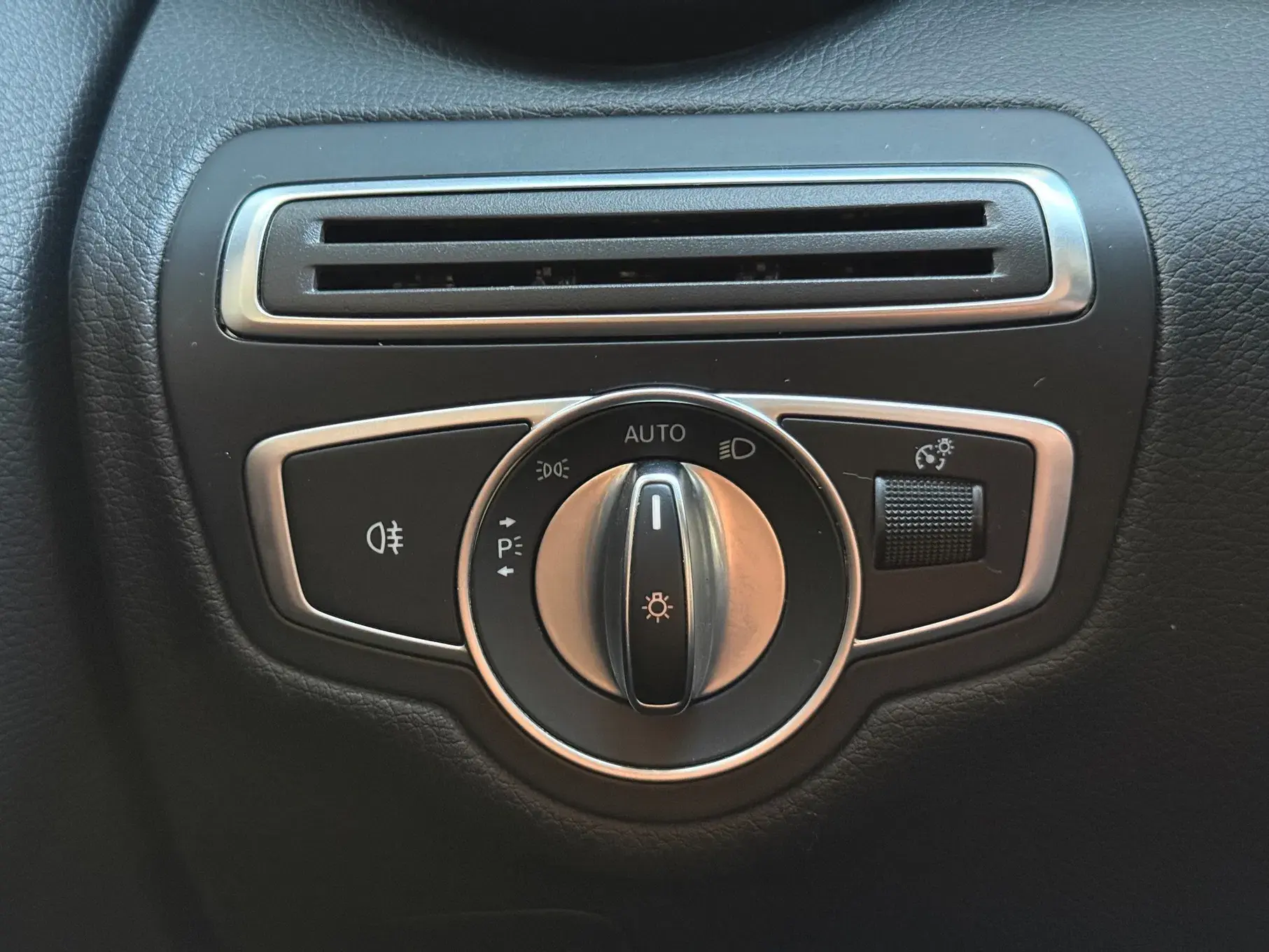 Mercedes-Benz C 180 d AMG Line Aut. 24