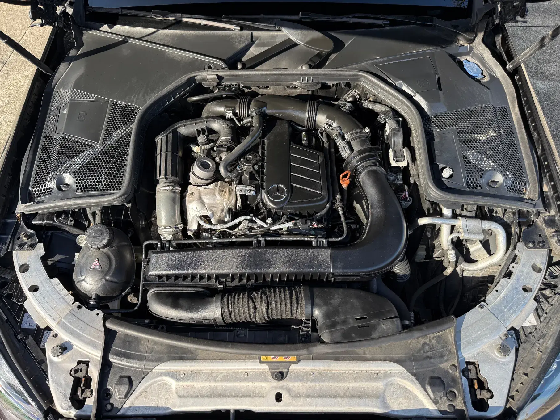 Mercedes-Benz C 180 d AMG Line Aut. 27