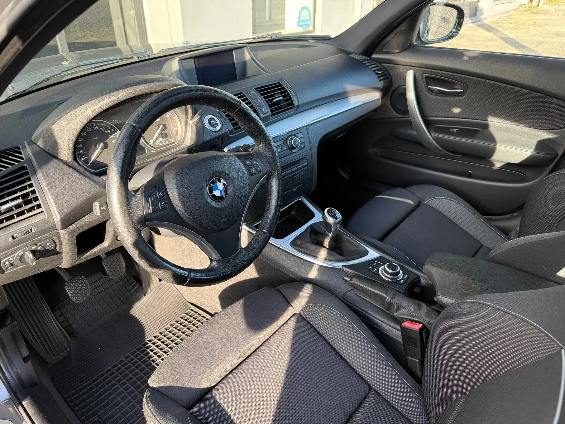BMW 123 d Cabrio 13