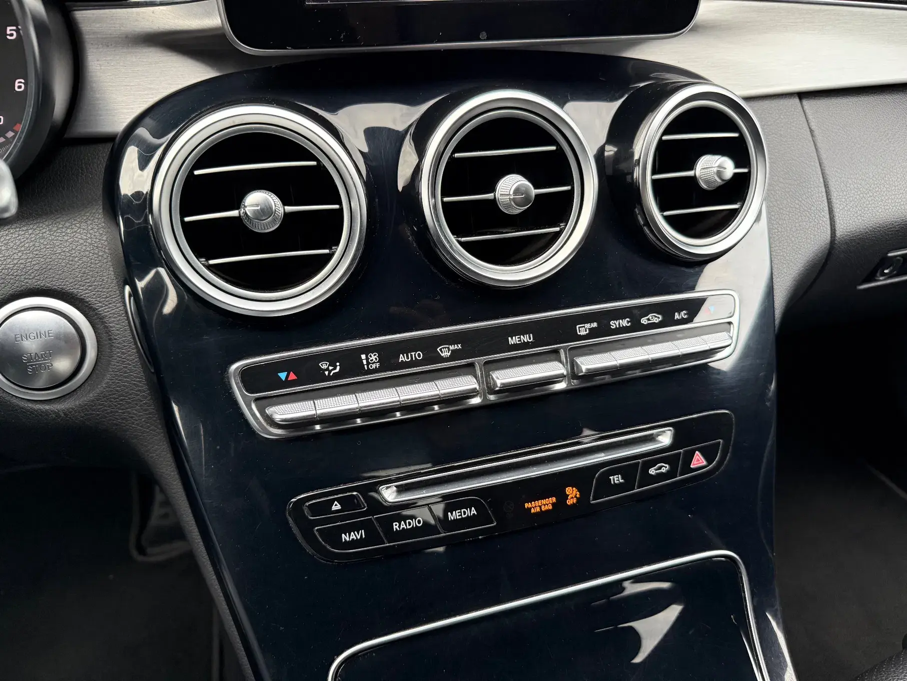 Mercedes-Benz C 220 d Station 9G-TRONIC AMG Line 23