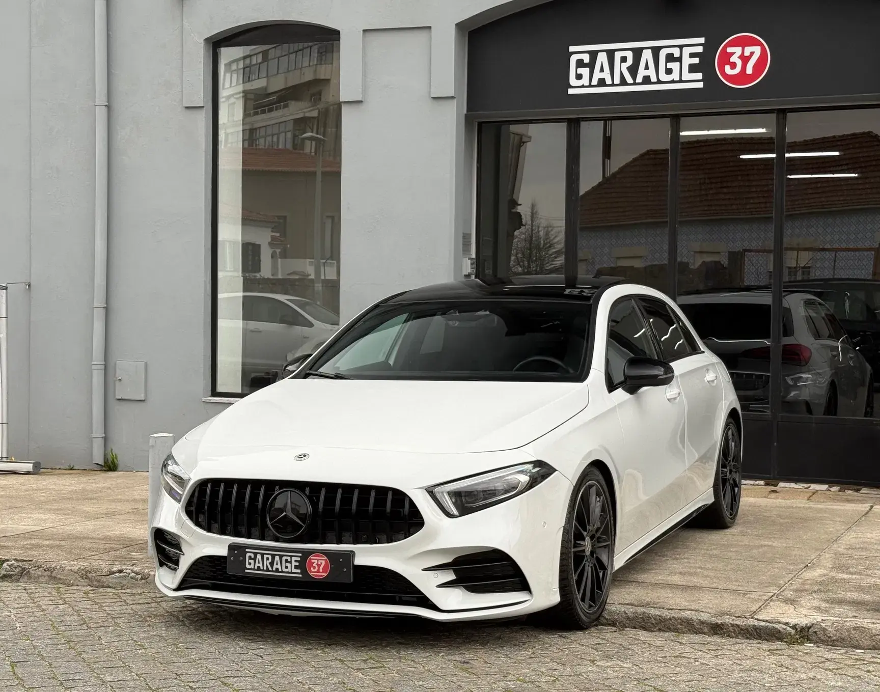 Mercedes-Benz A 180 d AMG Line Aut. 3