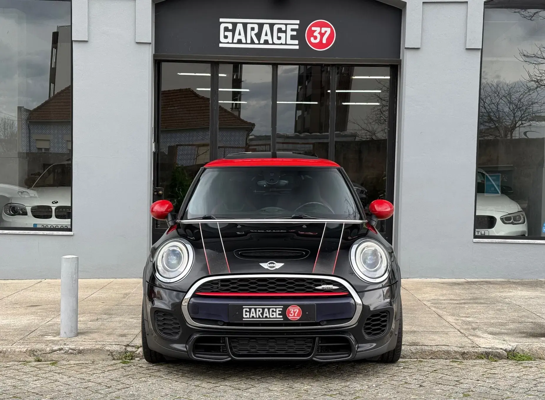 MINI 3 Portas John Cooper Works 2