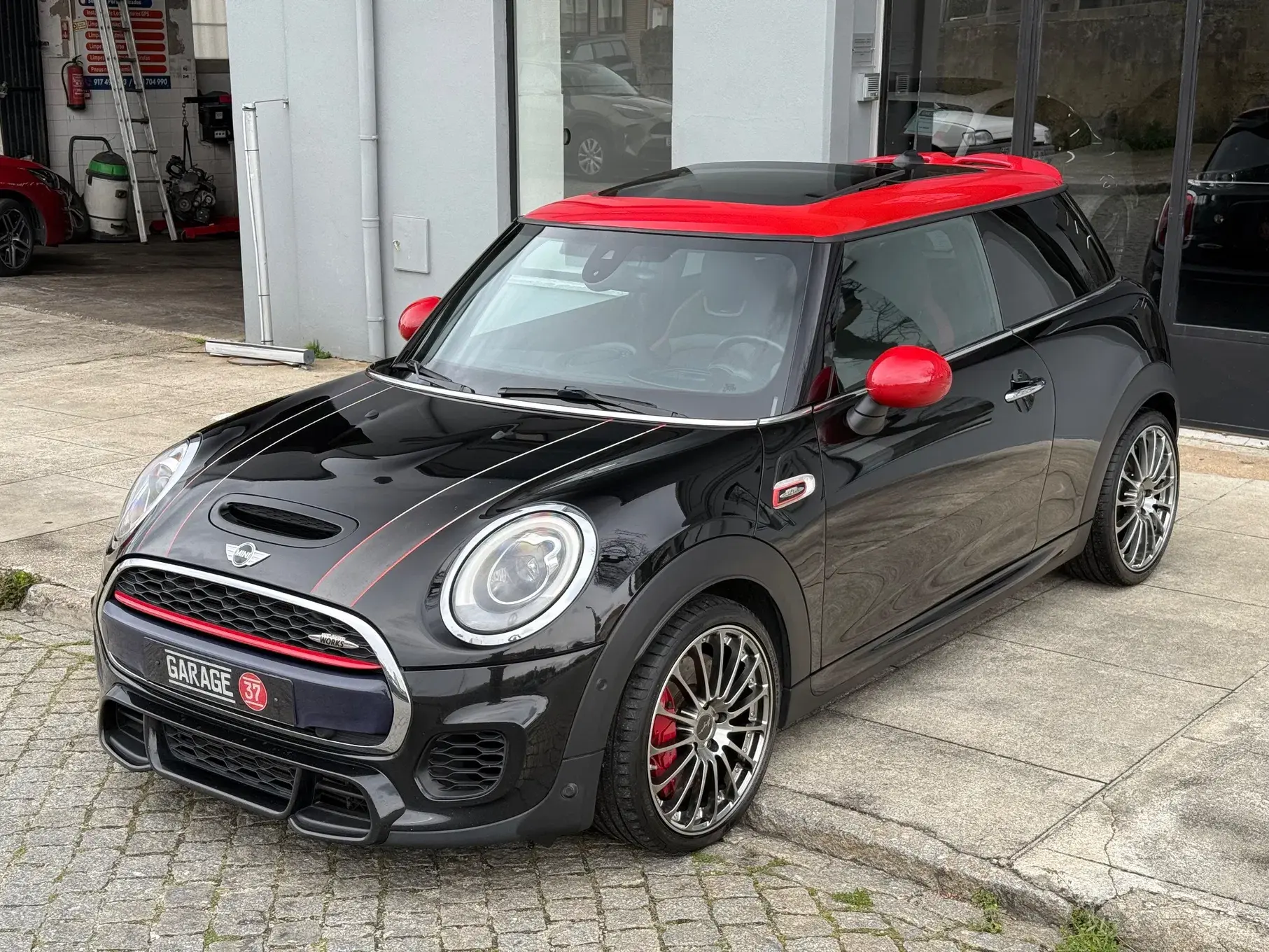 MINI 3 Portas John Cooper Works 5