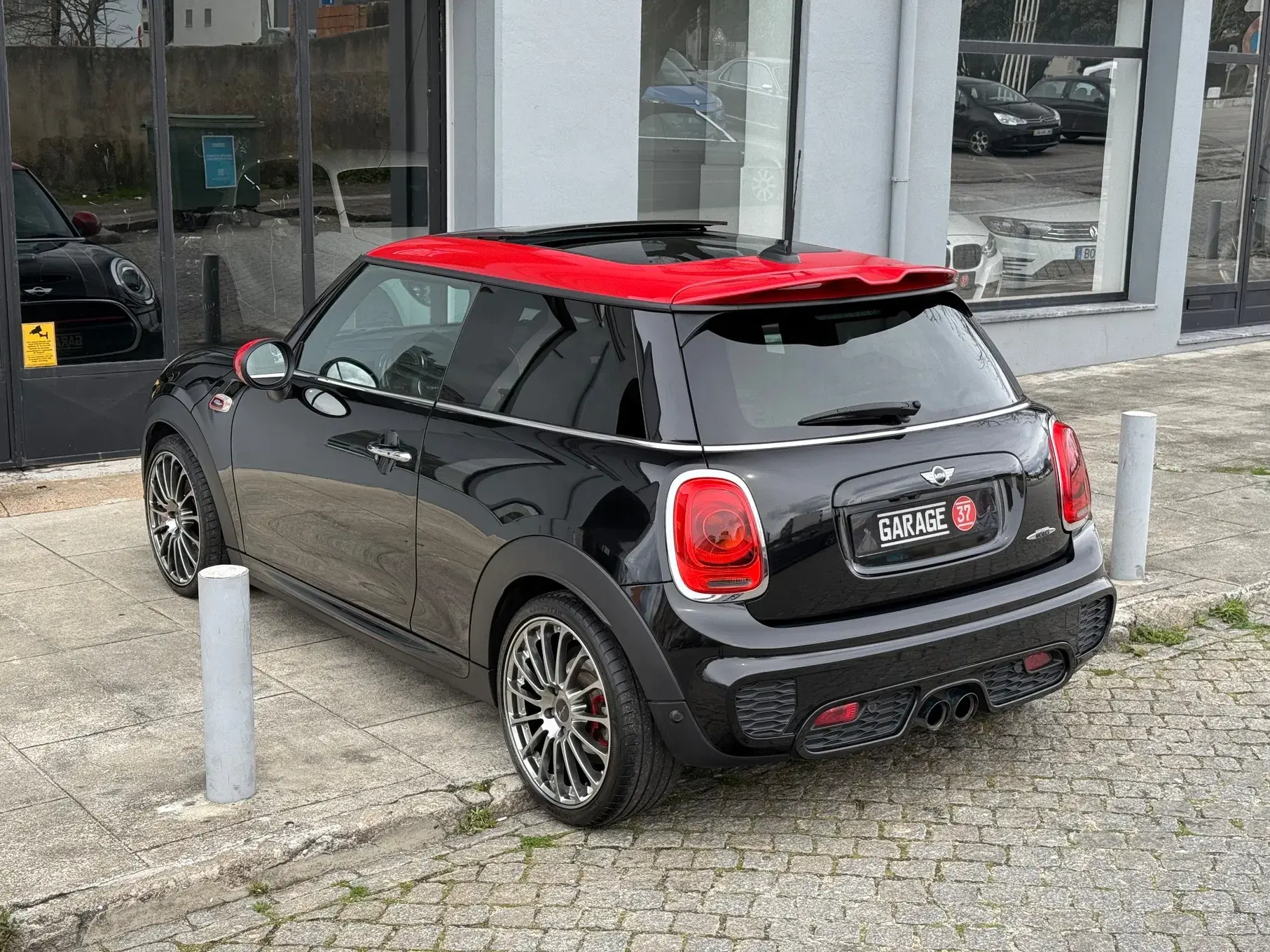 MINI 3 Portas John Cooper Works 9