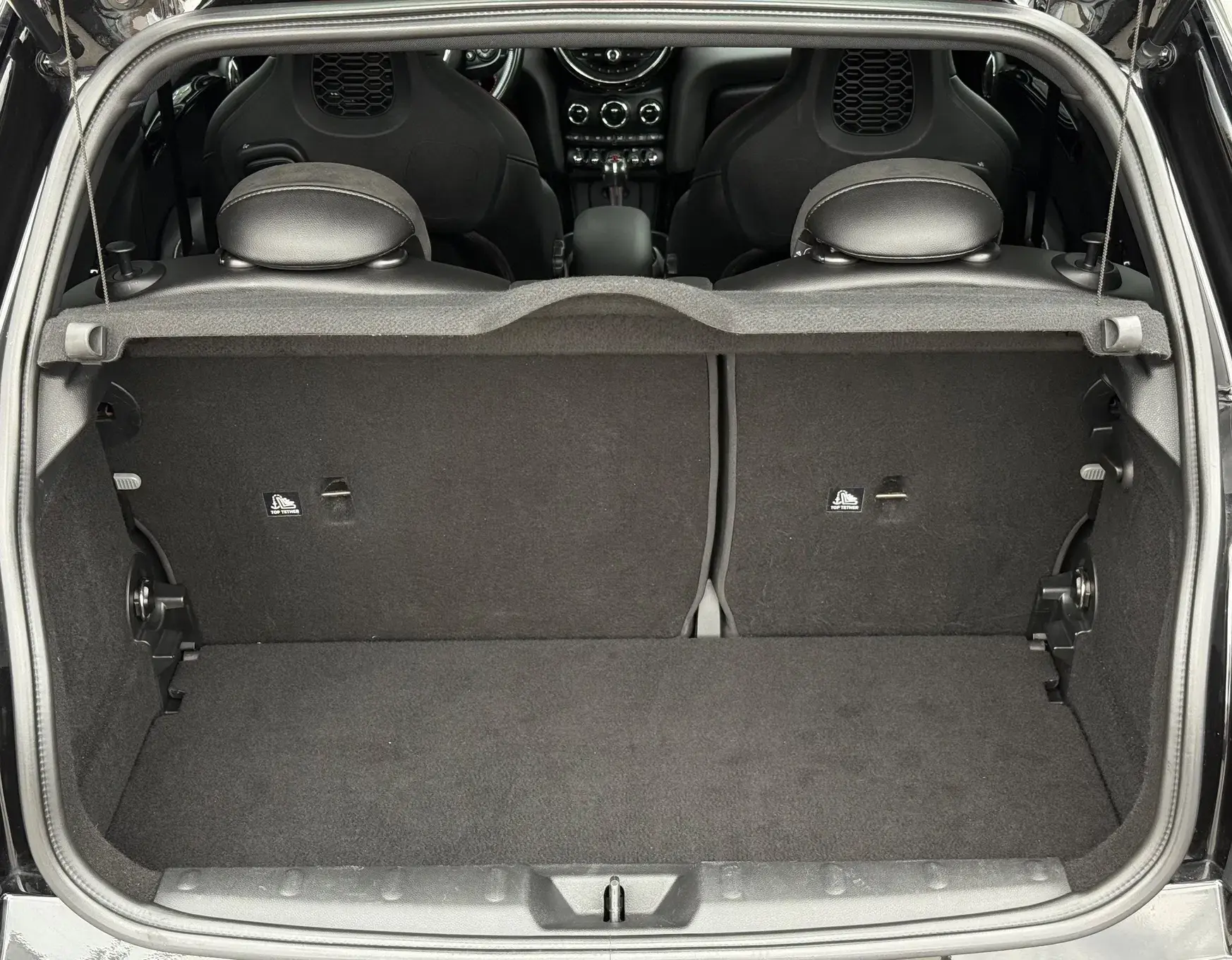 MINI 3 Portas John Cooper Works 33