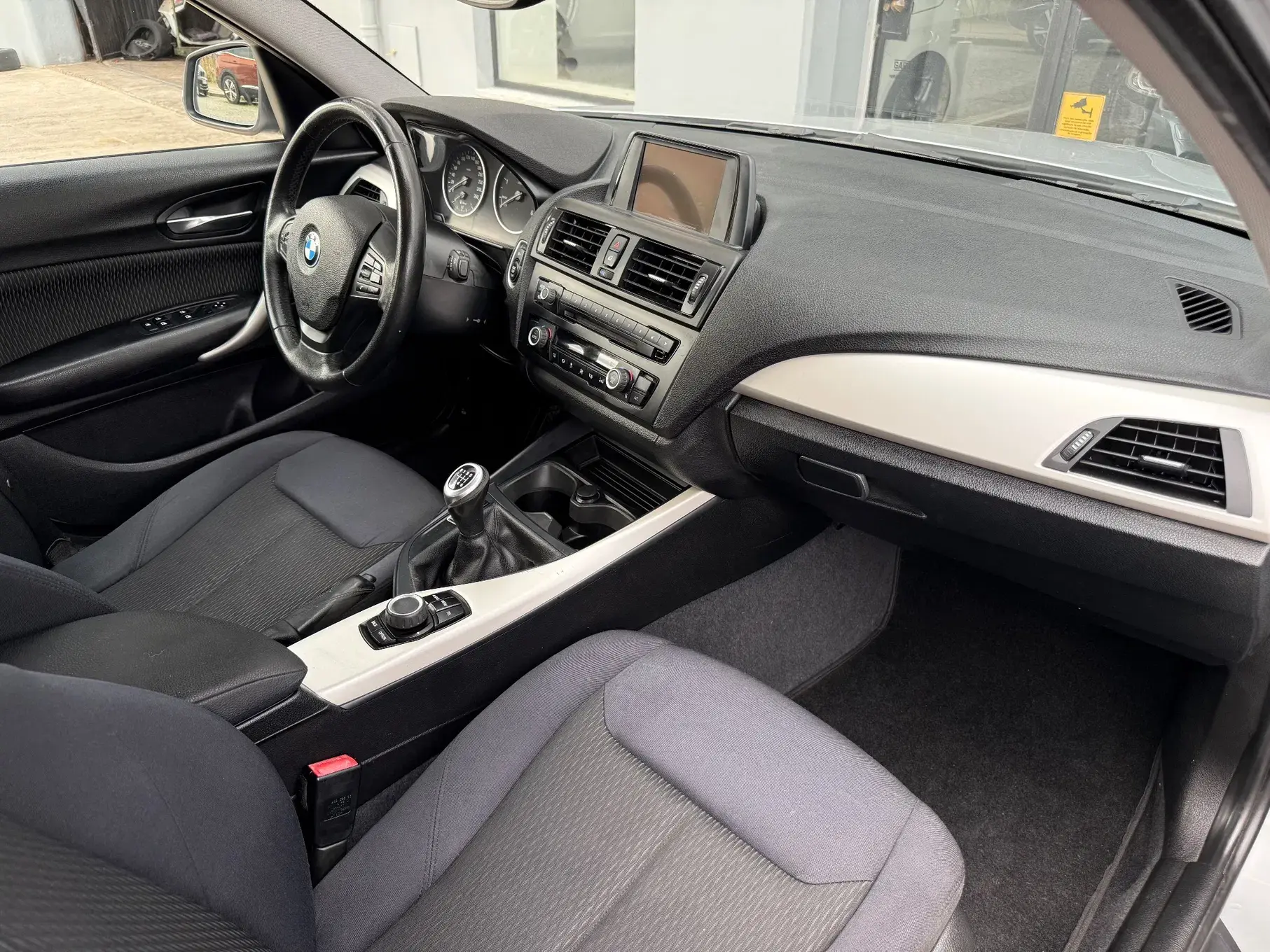 BMW 118 d Sport Line 17