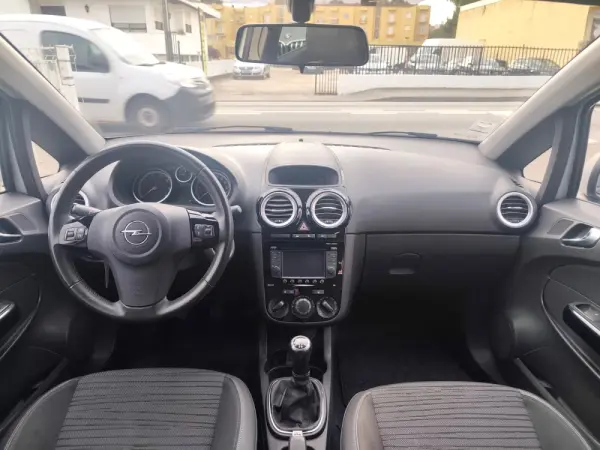 Opel Corsa 1.3 CDTI Cosmo 12