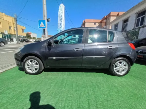 Renault Clio 1.2 16V Dynamique 5