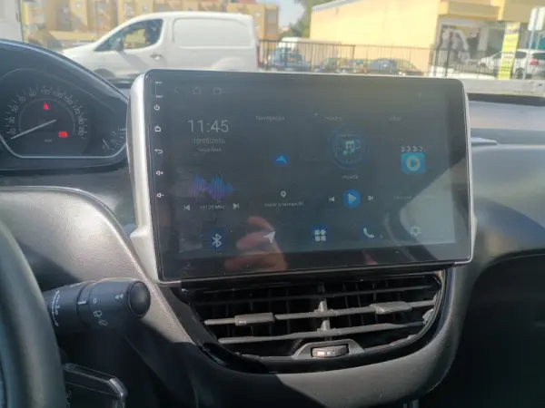 Peugeot 208 PureTech 82 Winter Edition 14