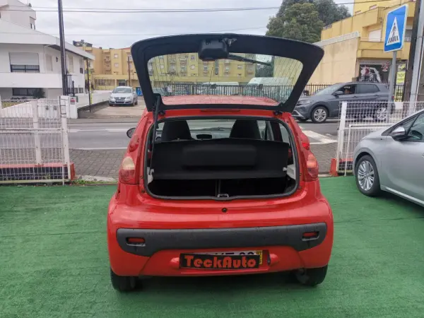 Peugeot 107 1.0 Active 11