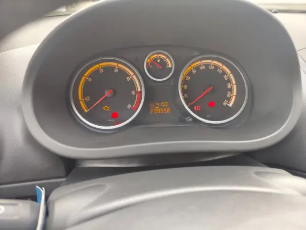 Opel Corsa 1.3 CDTI Cosmo 11