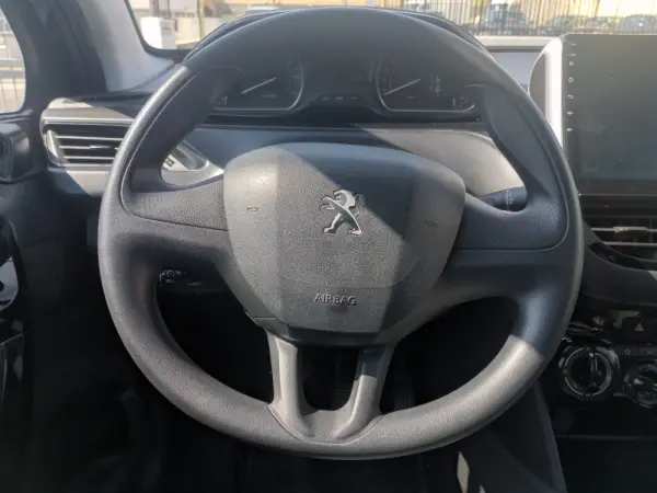 Peugeot 208 PureTech 82 Winter Edition 13