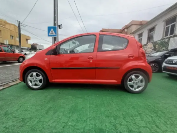 Peugeot 107 1.0 Active 8