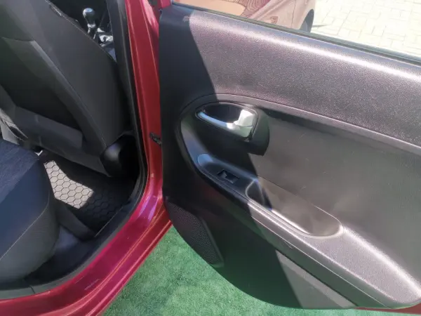 Kia Picanto 1.0L EX 12