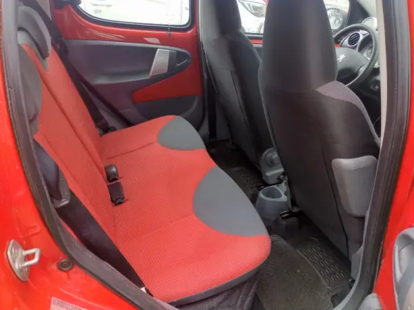 Peugeot 107 1.0 Active 17